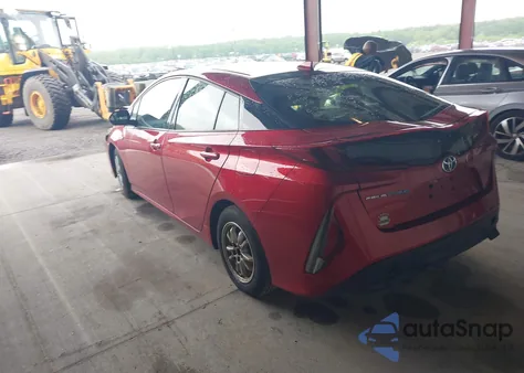 2018 Toyota Prius Prime Premium из США, поврежденный, VIN JTDKARFPXJ3099912
